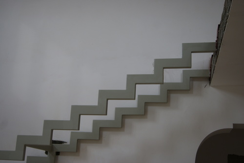 Как сделать лестницу из профильной трубы: выбор конструкции, расчет и сборка |+50 фото