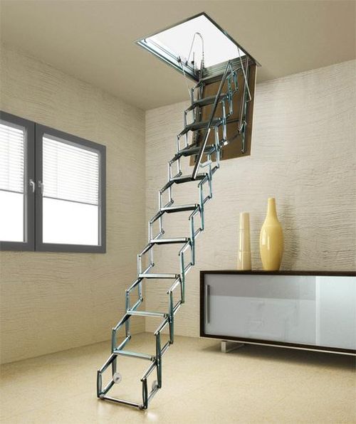 Откидная лестница на второй этаж