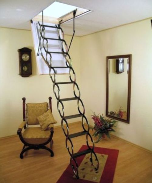 Откидная лестница на второй этаж