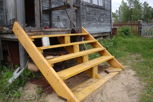 Крыльцо для дачного дома из дерева: виды конструкций, рекомендации по их постройке