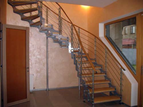 Угловая лестница на второй этаж своими руками