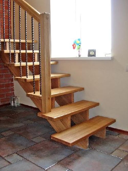 Деревянные косоуры для лестницы: фото варианты