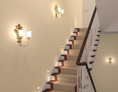 Комбинированный тип освещения лестницы